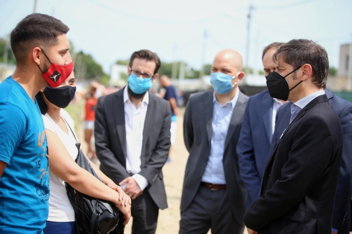 Simone y Kicillof entregaron 56 viviendas en Florencio Varela