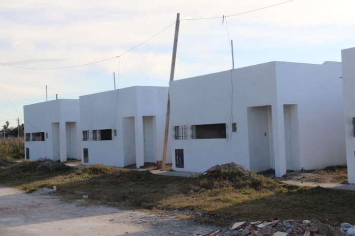 Avanza la construcción de viviendas en Melchor Romero
