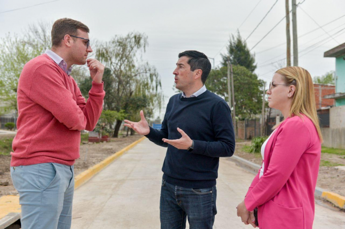 Nardini inauguró obras hidráulicas y de pavimento en Malvinas Argentinas