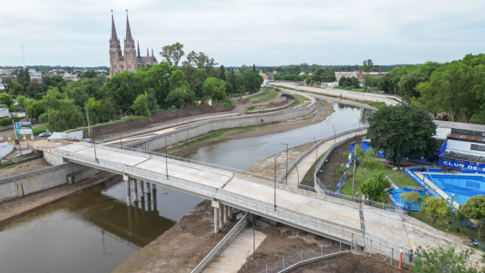 La Provincia inauguró el nuevo Puente Gogna sobre el Río Luján La Provincia inauguró el nuevo Puente Gogna sobre el Río Luján