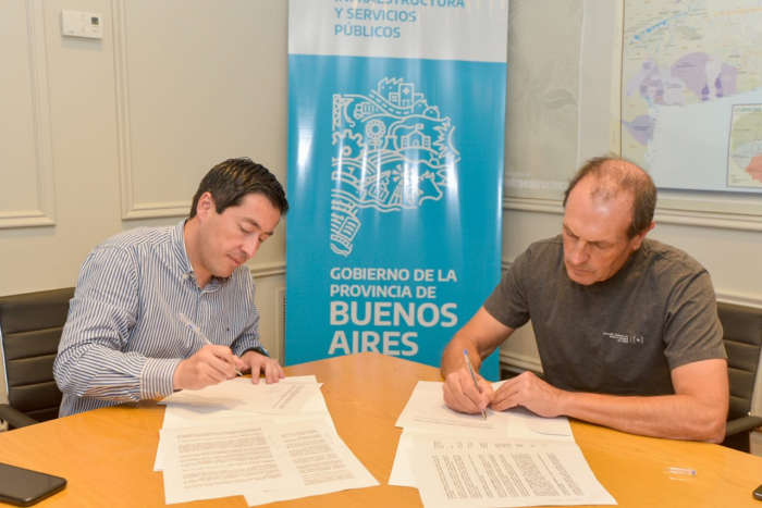Nardini y Stadnik firmaron convenios de obras para Carlos Casares