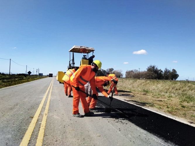 Comenzó la obra de pavimentación del camino que conecta Labardén con Maipú