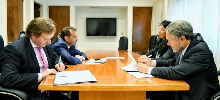 Convenio entre el Ministerio de Justicia y la Facultad de Ciencias ...