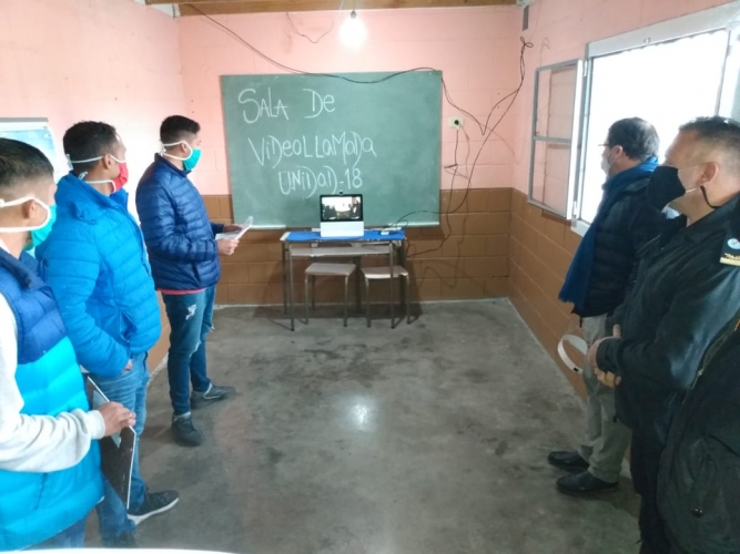 Se inauguró un pabellón literario en una cárcel bonaerense: las celdas tienen nombres de escritores y músicos en lugar de número