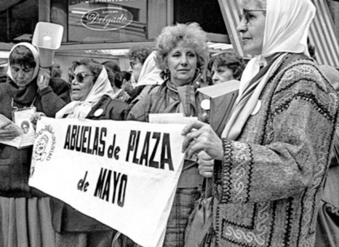 Recordamos el Día Nacional de la Identidad, instituido por Ley del Congreso del 2004 en honor de las Abuelas de Plaza de Mayo po