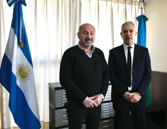 Con el fin de alojar detenidos de las comisarías y así poder afectar a la policía a la prevención del delito en la vía pública