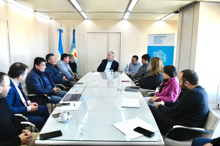 De la reunión participó además el director Provincial de ese organismo Ariel Giménez.