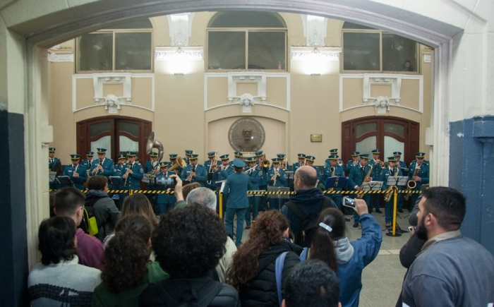 Banda de Música se presentó esta mañana en la Estación de Trenes de La Plata