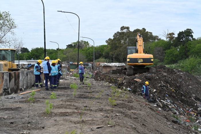 Operativo en el arroyo Morón