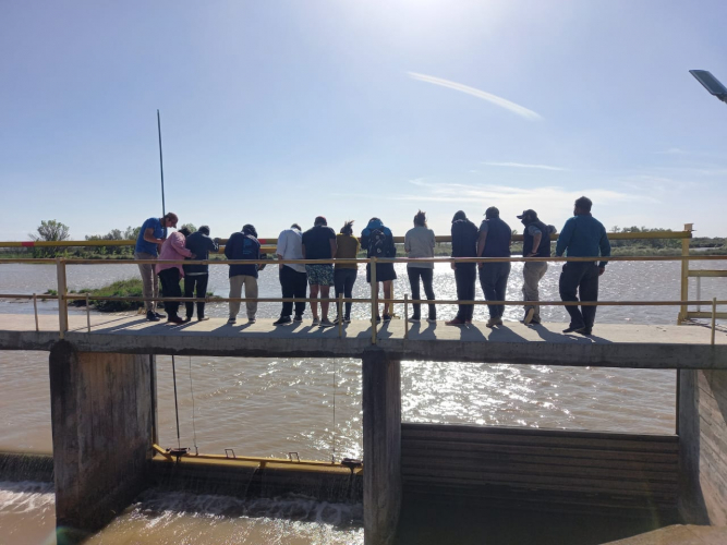 Recorrida en CORFO de alumnos del curso de canalero del CFL 401 de Villarino