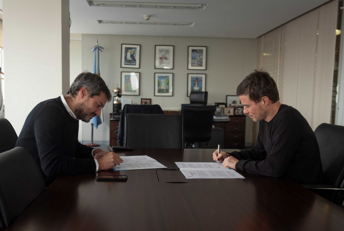 Los ministros Matías Lammens y Augusto Costa firmaron el convenio