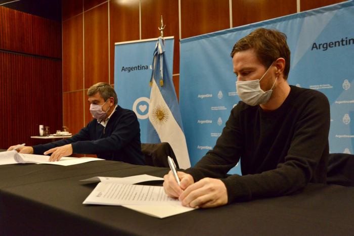 Costa y Salvarezza firmaron acuerdo de cooperación entre Nación y Provincia 