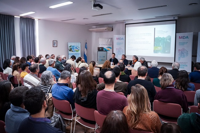 Tecnología y desarrollo rural: expertos debatieron en el X Congreso de Agrobiotecnología