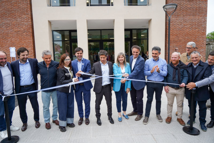 Kicillof y Alvarez Rodríguez inauguraron la Casa de la Provincia en Castelli