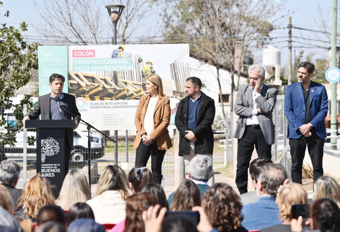 Kicillof y Bianco en la inauguración del Centro Universitario de Colón