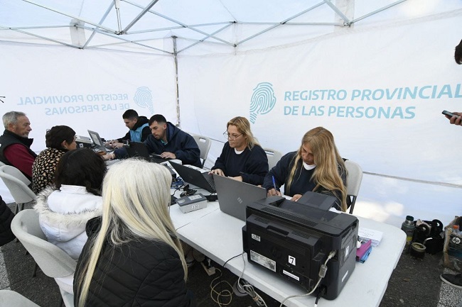 El Registro Provincial de las Personas realizó 2.372 trámites gratuitos en operativos territoriales