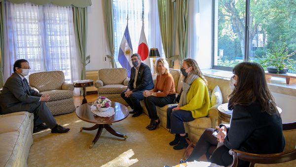  Representantes de la Provincia se reunieron con el embajador Takahiro Nakamae.