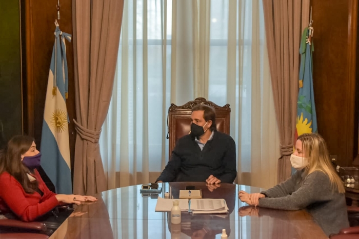 El Ministerio firmó el convenio por el fondo con La Plata 