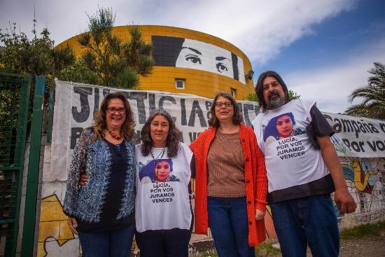 Inauguración de un mural en memoria de Lucía Pérez