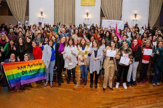 Entrega de certificados a los proyectos de "Organizadas para la Igualdad"