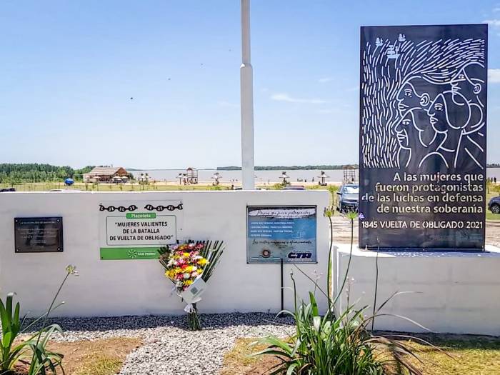 Homenaje a las "Mujeres valientes de la Batalla de Obligado"