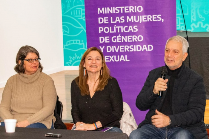 La ministra Estela Díaz junto al ministro Julio Alak participaron de la apertura