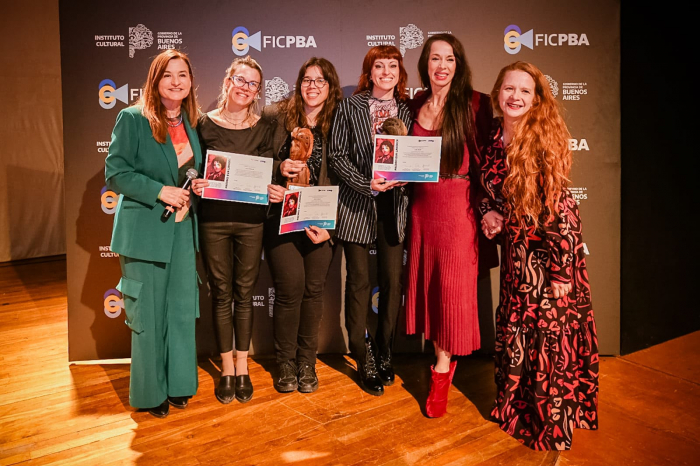 Entrega del Premio Eva Landeck en la 4° edición del FICPBA