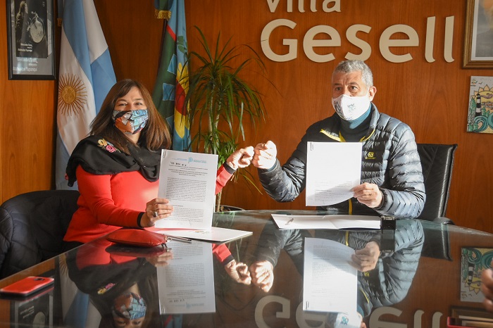 Firma del Programa Comunidades sin Violencias en Villa Gesell