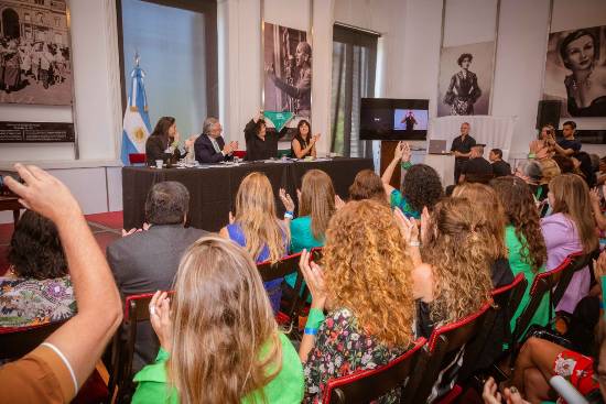 A dos años de la sanción de la Ley 27610