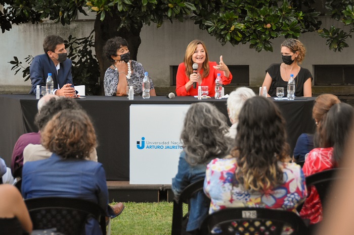 Presentación de la Dirección de Género en la UNAJ