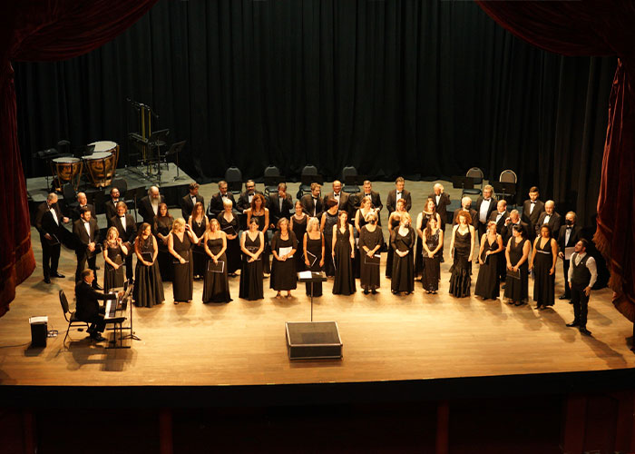 Con un ensayo abierto, el Ballet del Sur y el Coro Estable se  presentan en el Teatro Municipal