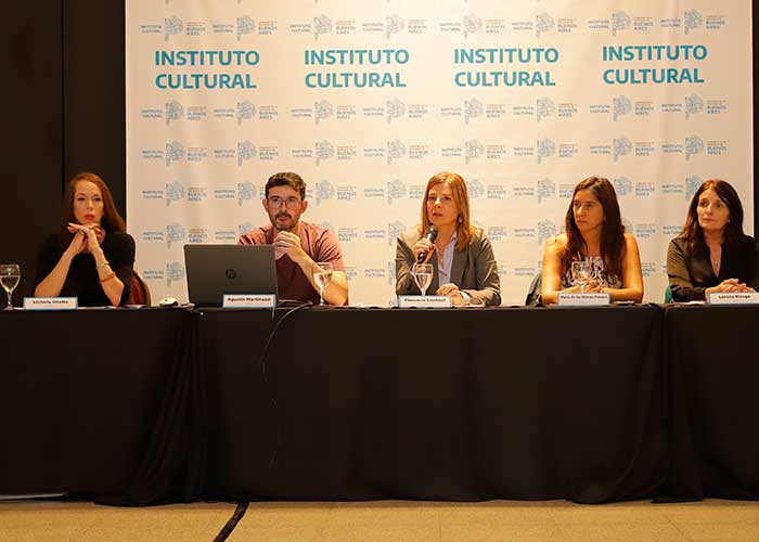 Saintout en reunión con secretarios y directores de Cultura bonaerenses