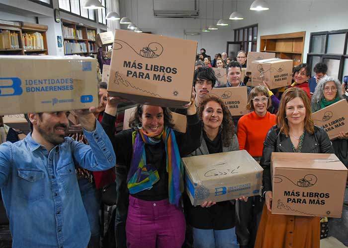 El Instituto Cultural entregó libros a las bibliotecas populares de La Plata