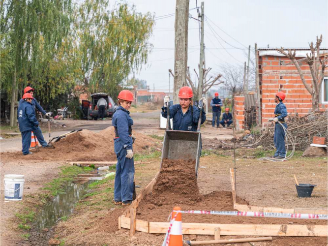 Avanza la construcción de veredas en el barrio La Unión II