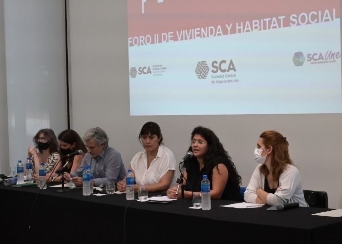 Exposición de Romina Barrios en el Foro II de Vivienda y Hábitat Social