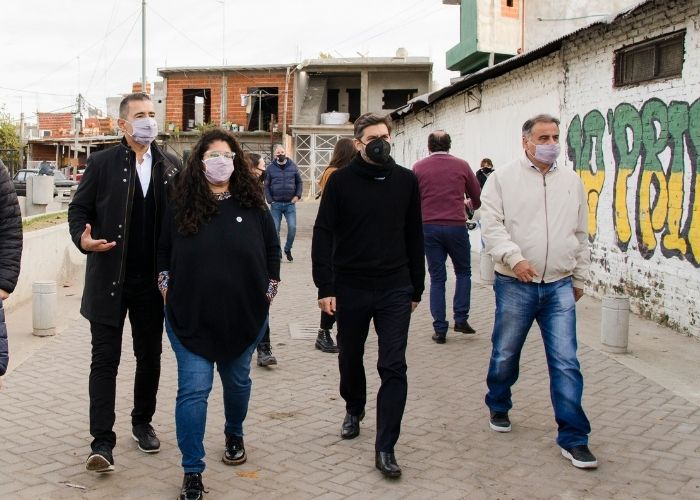 Recorrida por obras y programas de reurbanización en Lanús