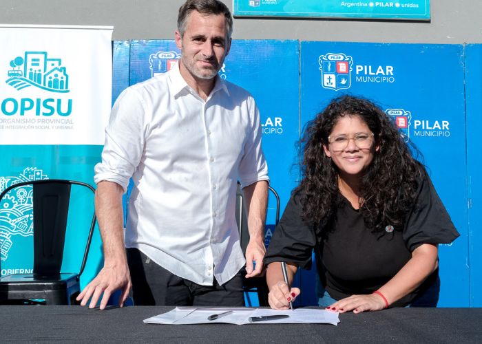 Firma de inicio de obra en Pilar 