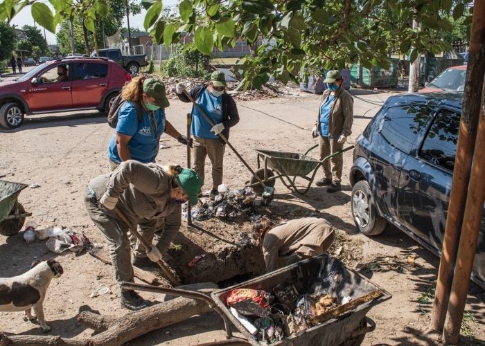 Jornada de saneamiento de espacios públicos en Villa Itatí