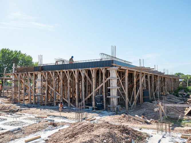 Construcción de nuevas escuelas y ejecución de programas sociales en barrios populares de la Provincia