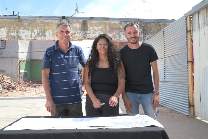 Barrios firmó el inicio de obra de pavimento en Villa Porá Barrios firmó el inicio de obra de pavimento en Villa Porá