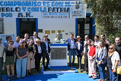 Barrios, Kicillof y Bianco inauguraron una nueva red de agua en el 212° aniversario de la Isla Martín García