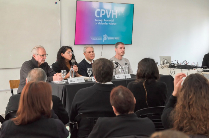 Romina Barrios en la apertura de la sesión del CPVH