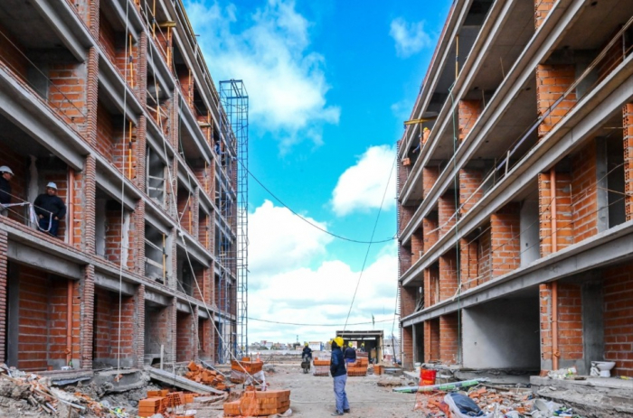 Continúa la construcción del complejo habitacional León Gallo II en La Matanza Continúa la construcción del complejo habitacional León Gallo II en La Matanza