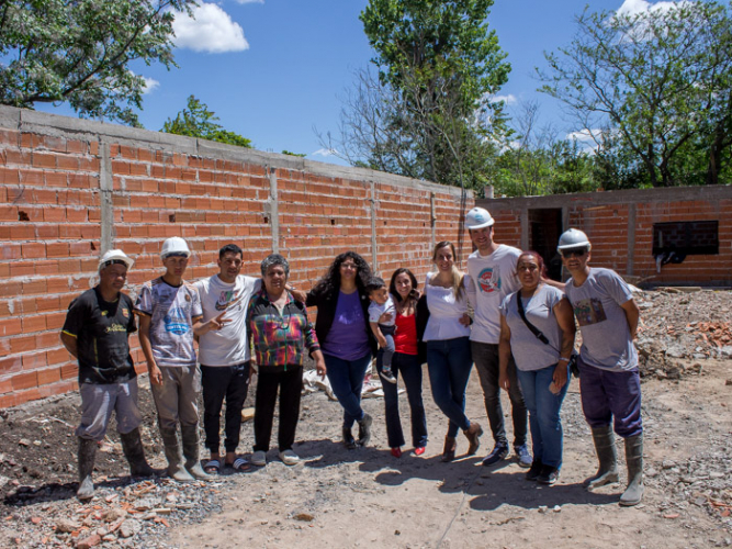 Ampliación del espacio sociocomunitario en Altos de San Lorenzo