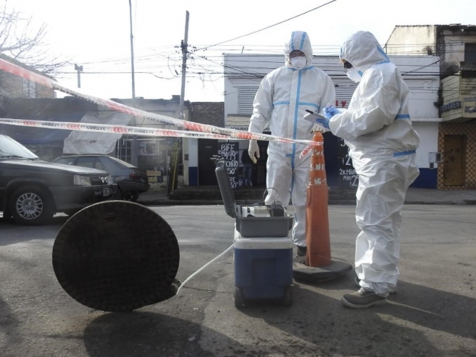 Operativo de toma de muestras de líquidos cloacales 