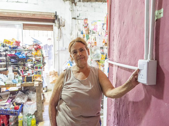 Obras de renovación de instalaciones eléctricas en el barrio 17 de Marzo 