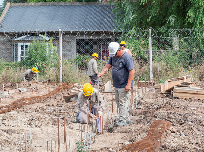 Continúan los trabajos para la edificación de un Polo Educativo del barrio Once