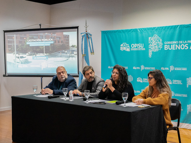 Acto de licitación para obras en La Matanza