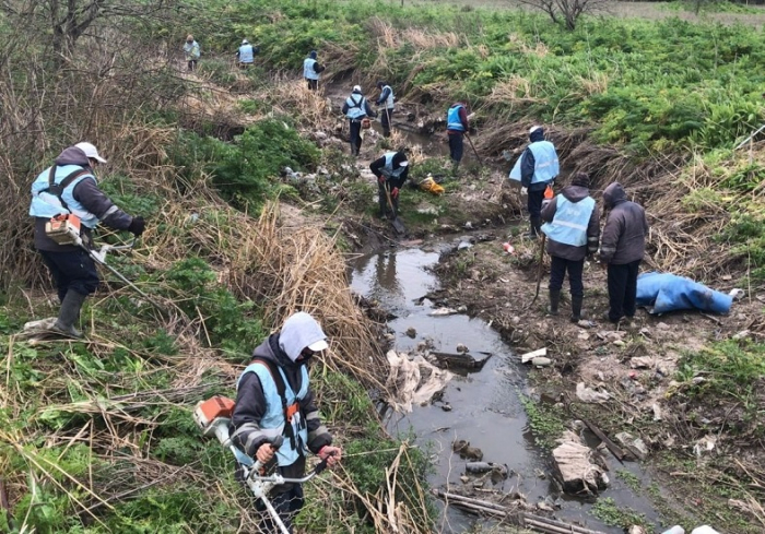 Operativos de limpieza en 4.050 metros de arroyos y canales