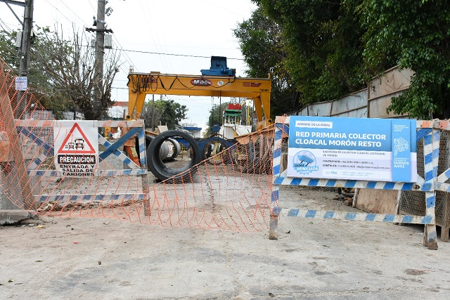 Avanzan las obras cloacales en Morón